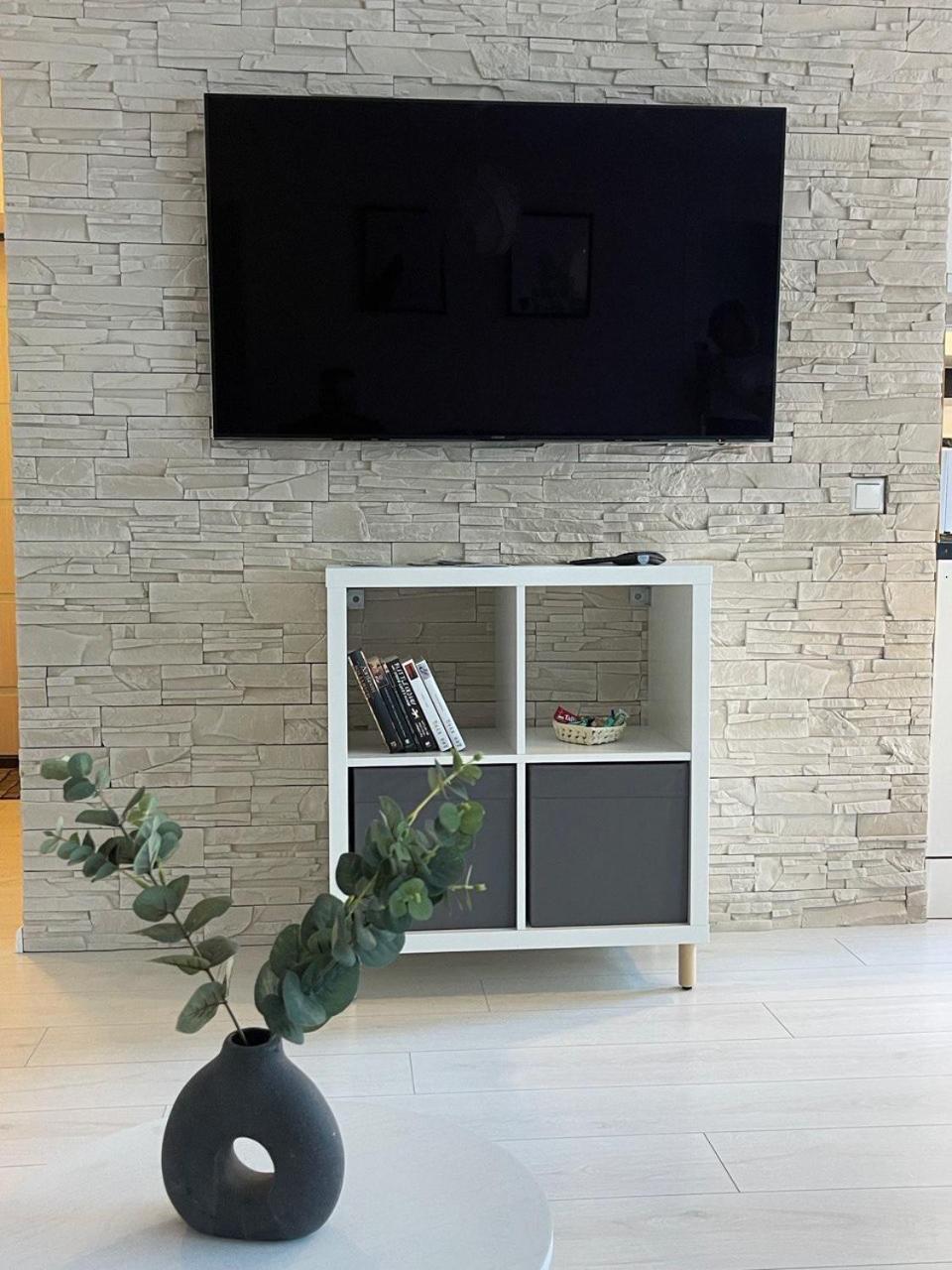 New Modern Apartments In The City Center Narva Exterior photo